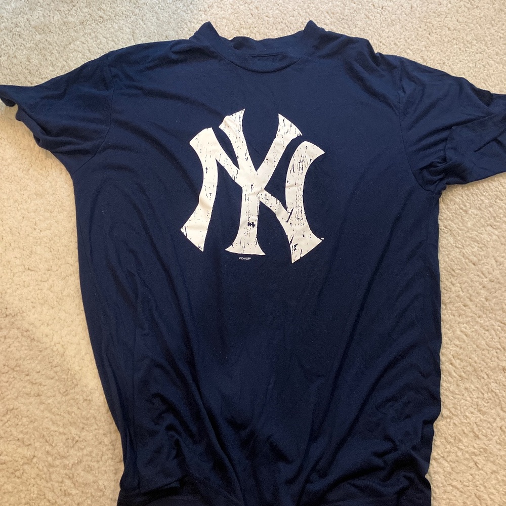 Gorgeous Yankees men’s T-shirt
